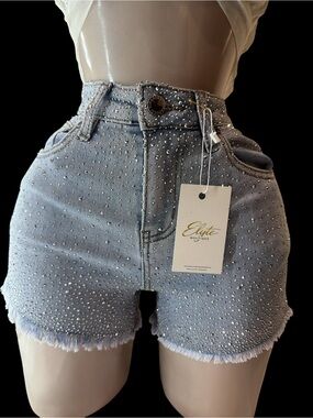 Nina Rossi  by ElyteBoutique new with tagsRhinestone High-Rise Denim Shorts